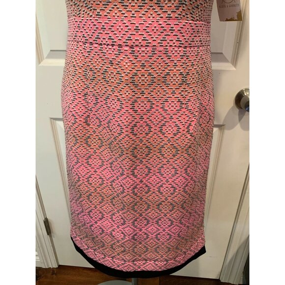 Nanette Lepore Pink Geometric Tweed Sleeveless Dress W/ Solid Black Hem, Size 2 - Picture 3 of 8